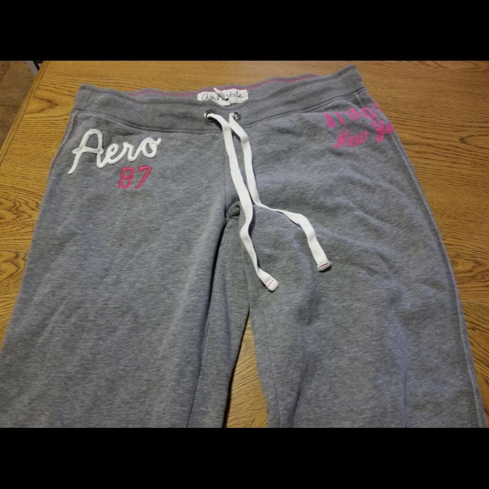 Women’s Aeropostale sweatpants medium